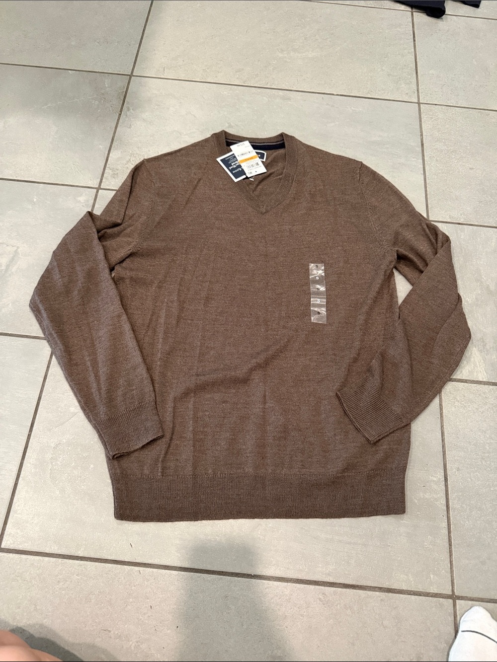 Club Room Men's V-Neck Sweater in Chestnut Brown